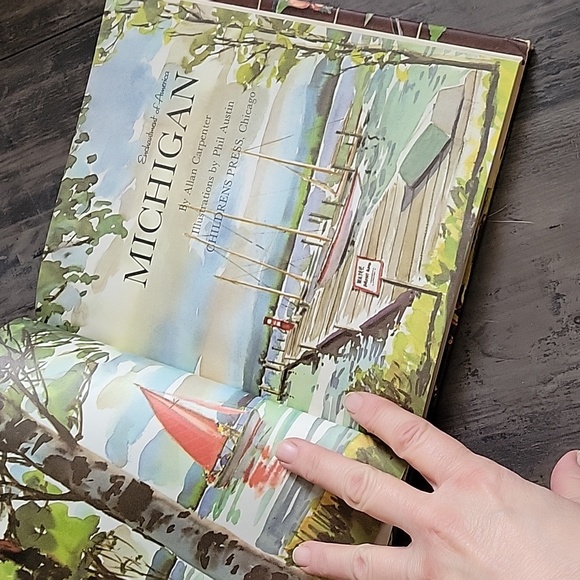 Michigan Vintage book..prints inside euc - Picture 4 of 8